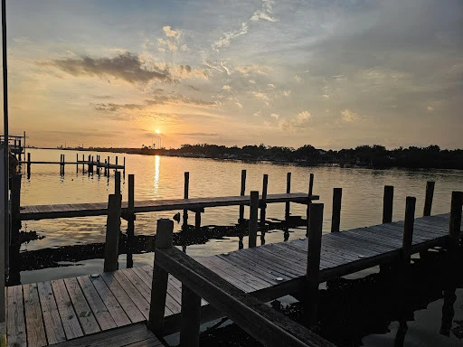 Jerry's Dockside Bar & Grill photo 9
