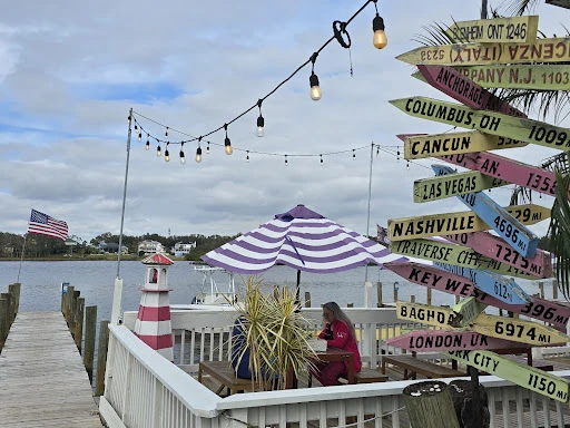 Jerry's Dockside Bar & Grill photo 6